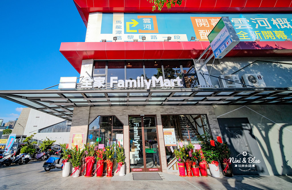 全家便利商店 台中輕井澤店02 全家便利商店 台中輕井澤店02