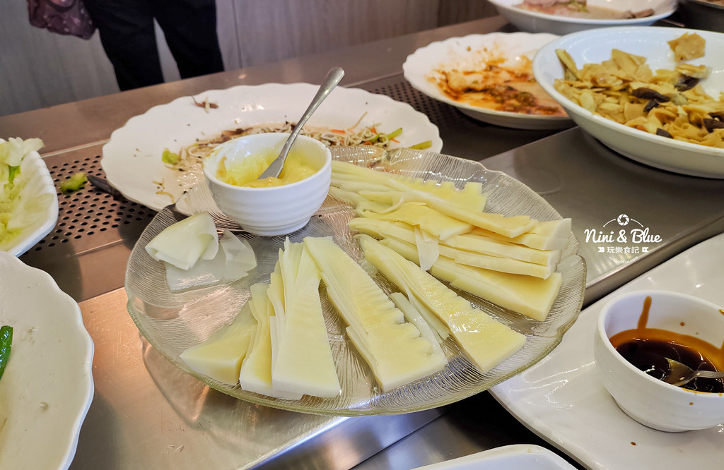 初一素食自助餐 台中素食19