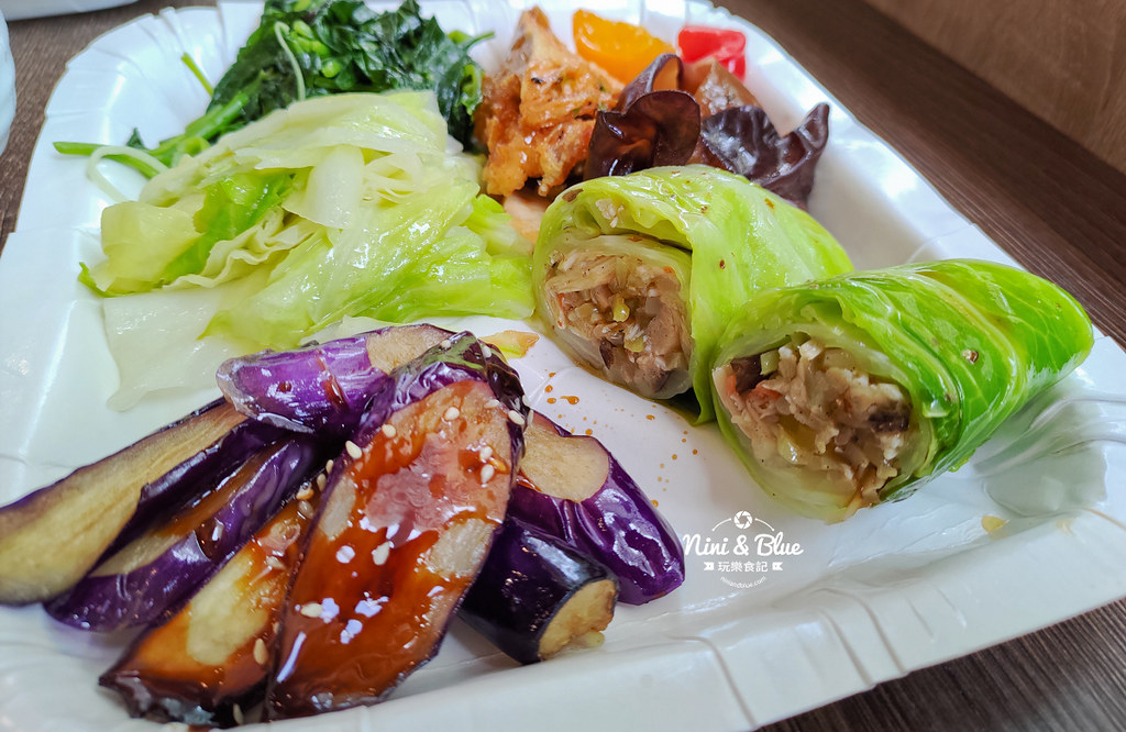 初一素食自助餐 台中素食14