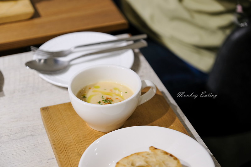 知味滋味│台中太原路美味西式料理,品嚐米其林餐廳主廚的好手藝,義大利麵、燉飯、排餐 @Nini and Blue 玩樂食記 DSCF2263