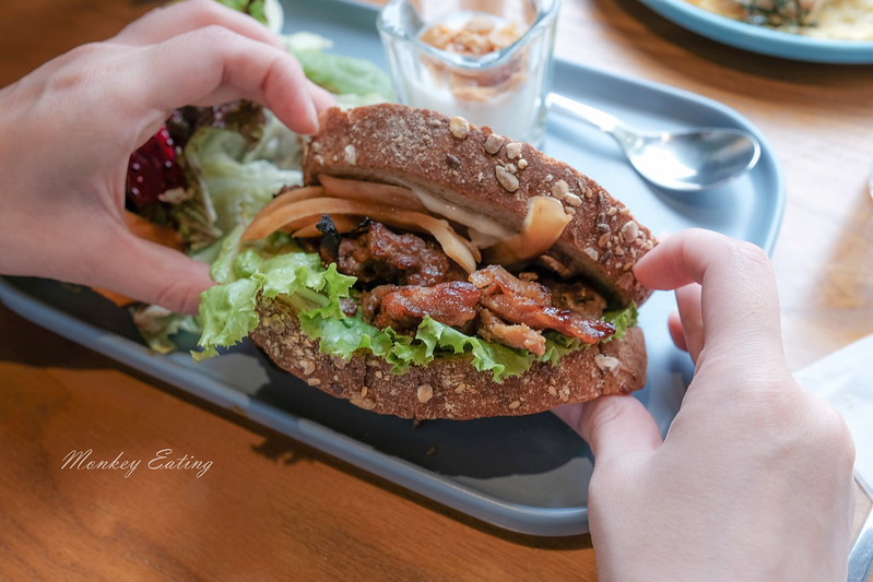【台中捷運舊社站】日起食書-烤廚早午餐│烘烤燕麥、三明治營養滿分,近北屯舊社公園 @Nini and Blue 玩樂食記 DSCF4469