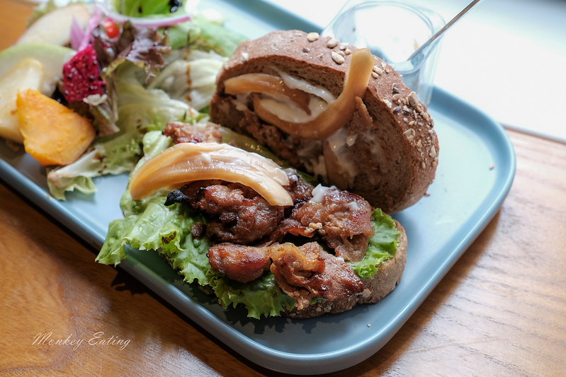 【台中捷運舊社站】日起食書-烤廚早午餐│烘烤燕麥、三明治營養滿分,近北屯舊社公園 @Nini and Blue 玩樂食記 DSCF4472