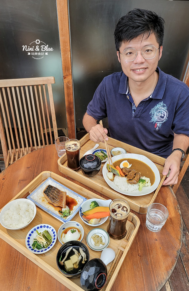 宜蘭咖啡 里海 咖哩鮮魚定食菜單14