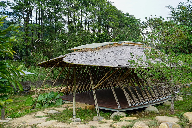 【南投景點】紙教堂│參訪紙造藝術建築,結合自然生態園區充滿綠意好Chill,南投親子景點推薦 @Nini and Blue 玩樂食記 DSC02416