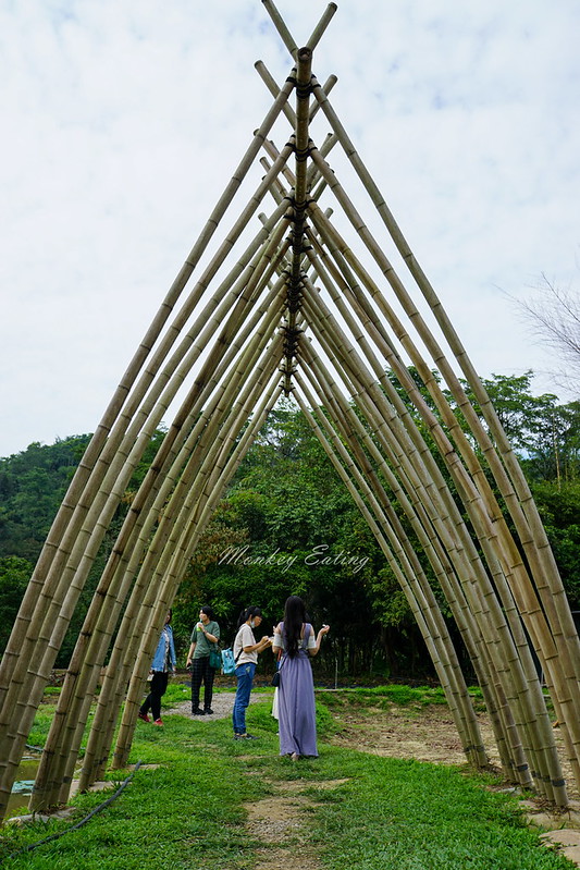 【南投景點】紙教堂│參訪紙造藝術建築,結合自然生態園區充滿綠意好Chill,南投親子景點推薦 @Nini and Blue 玩樂食記 DSC02412