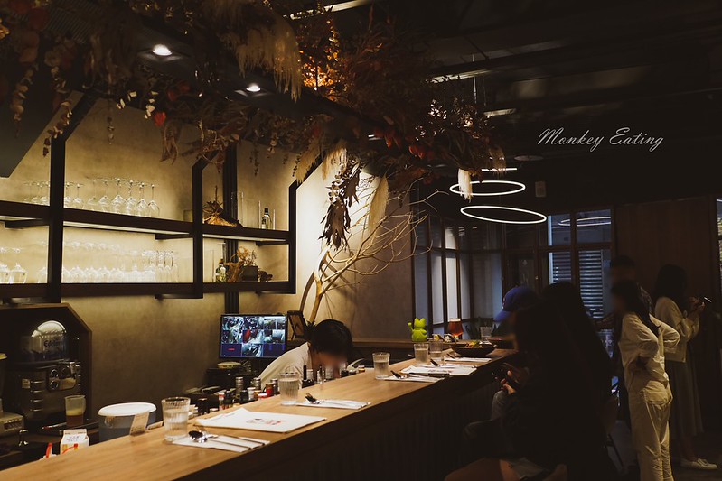 【宜蘭美食】飲廊Corridor│隱身巷弄森林系玻璃屋餐廳,特色義麵、燉飯、調酒,混搭工業風唯美好拍! @Nini and Blue 玩樂食記 DSC02725