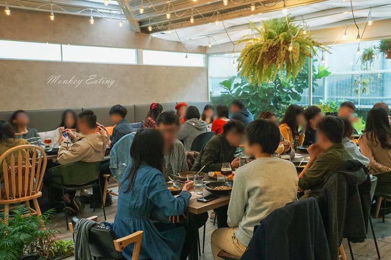 【宜蘭美食】飲廊Corridor│隱身巷弄森林系玻璃屋餐廳,特色義麵、燉飯、調酒,混搭工業風唯美好拍! @Nini and Blue 玩樂食記 DSC02759