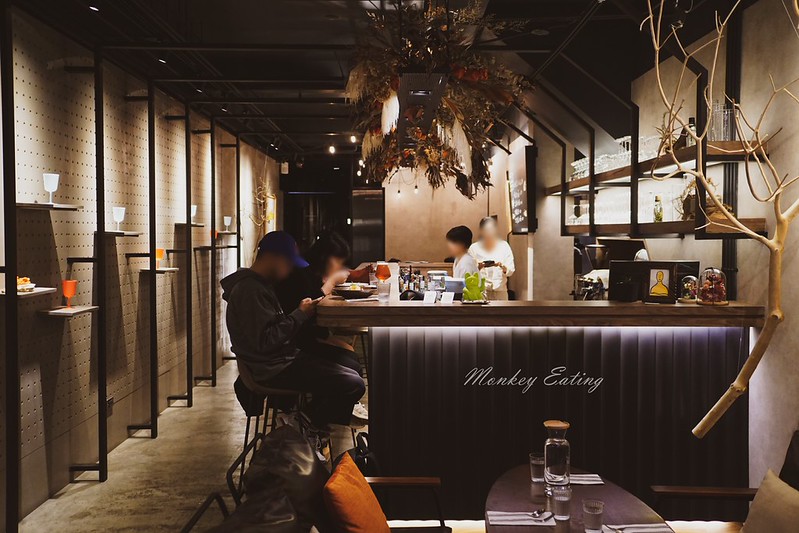 【宜蘭美食】飲廊Corridor│隱身巷弄森林系玻璃屋餐廳,特色義麵、燉飯、調酒,混搭工業風唯美好拍! @Nini and Blue 玩樂食記 DSC02718