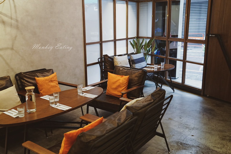 【宜蘭美食】飲廊Corridor│隱身巷弄森林系玻璃屋餐廳,特色義麵、燉飯、調酒,混搭工業風唯美好拍! @Nini and Blue 玩樂食記 DSC02715