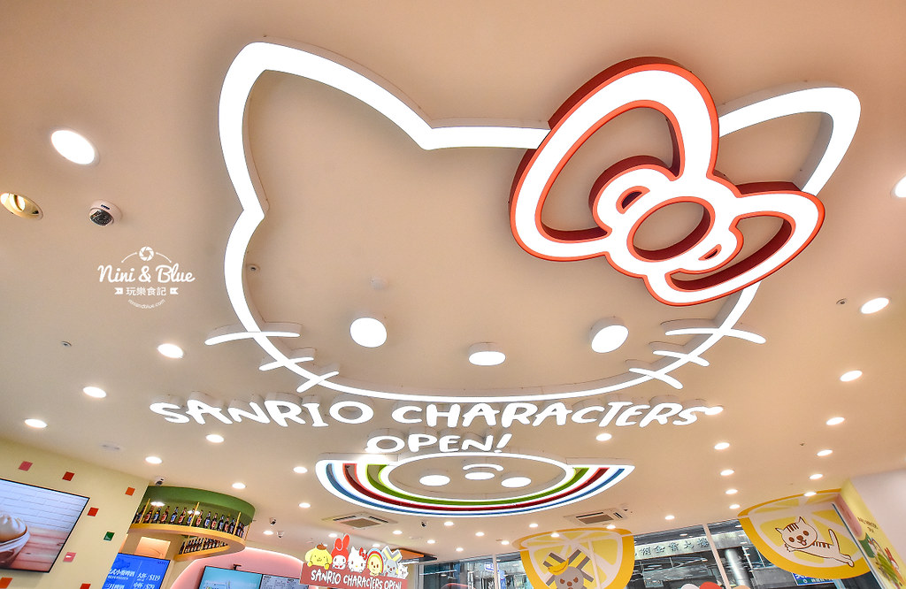 kitty &X-Store台中三麗鷗聯名7-11商店09