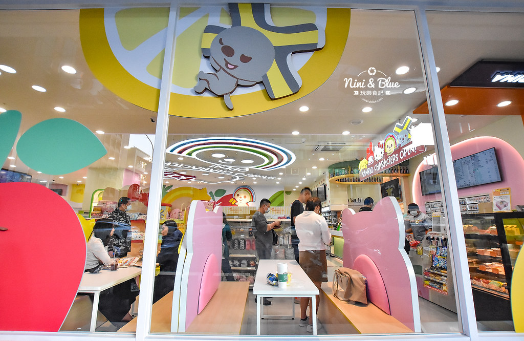 kitty &X-Store台中三麗鷗聯名7-11商店27