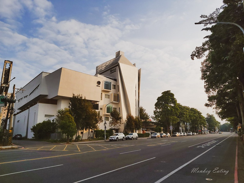 【嘉義住宿】天成文旅繪日之丘│超美幾何建築,CP值高大空間頂級衛浴,親子遊戲空間免費小點心吃到飽 @Nini and Blue 玩樂食記 20210101_075224_1