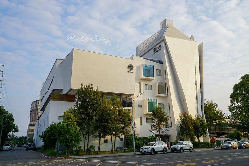 【嘉義住宿】天成文旅繪日之丘│超美幾何建築,CP值高大空間頂級衛浴,親子遊戲空間免費小點心吃到飽 @Nini and Blue 玩樂食記 DSC03453