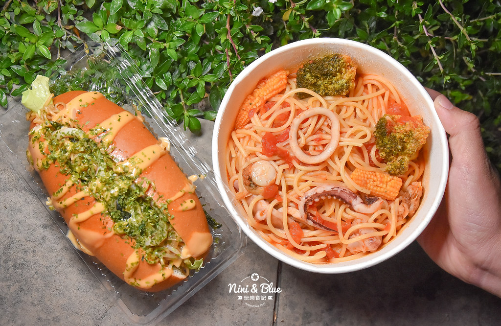 逢甲夜市美食小吃 永勝炒麵麵包15