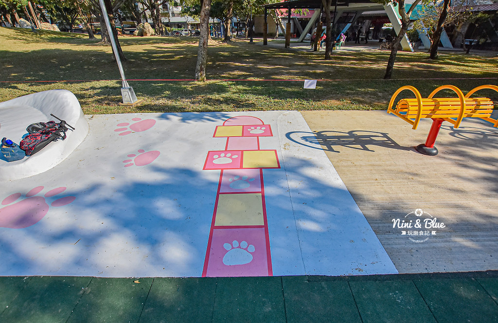 台中東興公園 美樂地 貓咪溜滑梯08