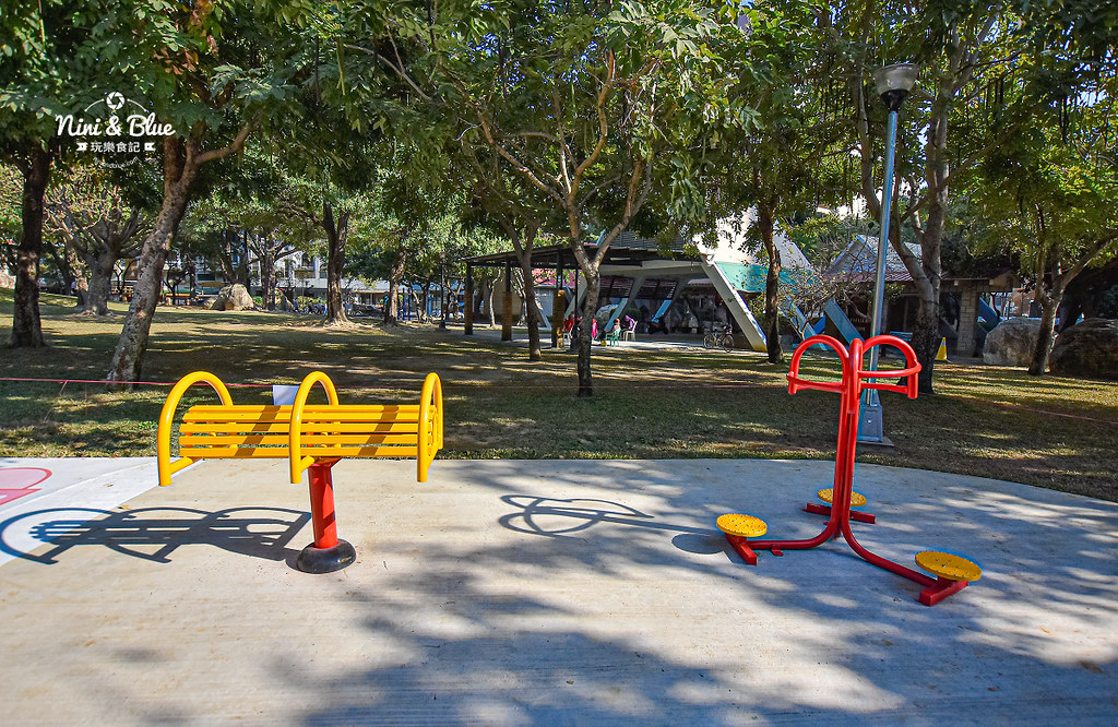 台中東興公園 美樂地 貓咪溜滑梯03