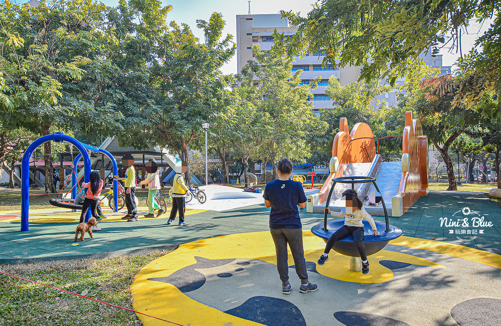 台中東興公園 美樂地 貓咪溜滑梯15