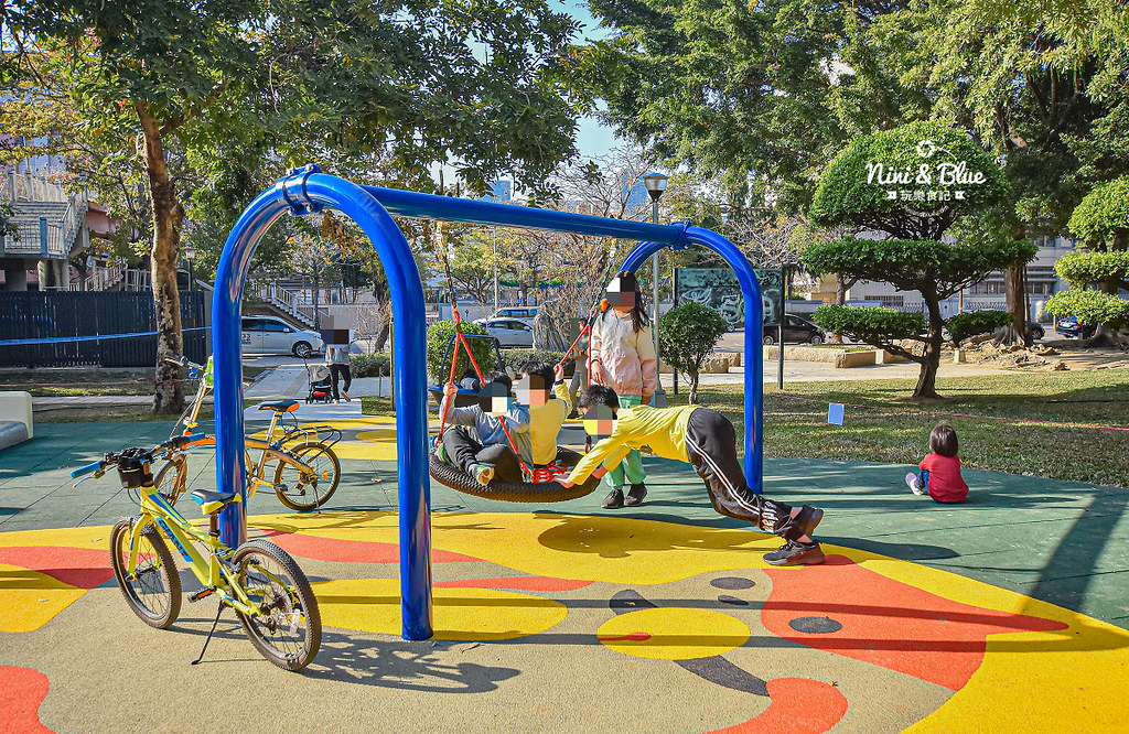 台中東興公園 美樂地 貓咪溜滑梯13