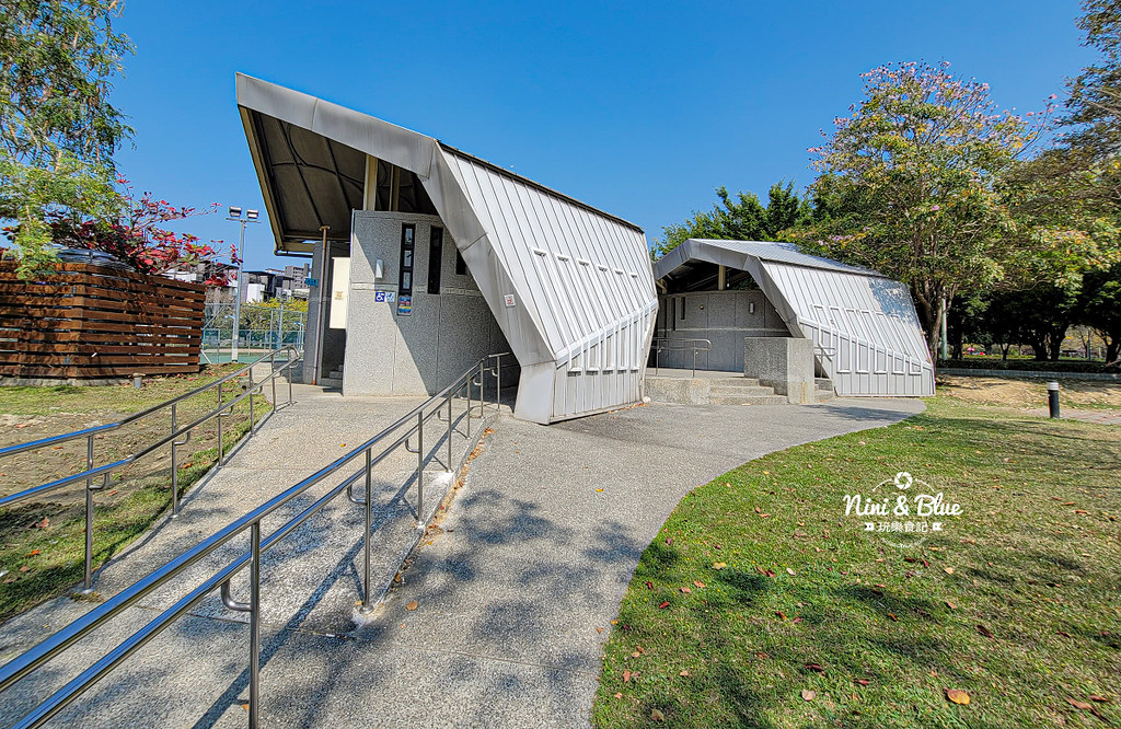 部子公園 台中黃金風鈴木21