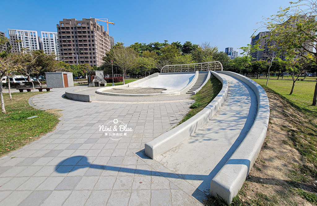 部興公園 台中太順路黃金風鈴木14