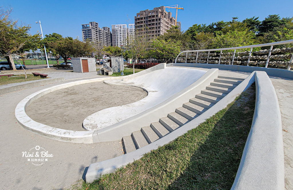 部興公園 台中太順路黃金風鈴木15