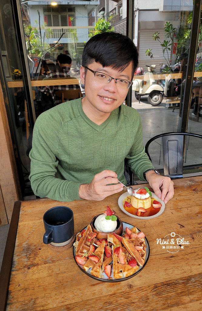 Roundabout Cafe 圓環咖啡台中草莓布丁 19 Roundabout Cafe 圓環咖啡台中草莓布丁19