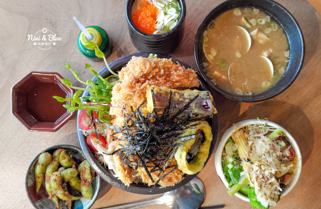 信兵衛南門町目三代店.台中丼飯24