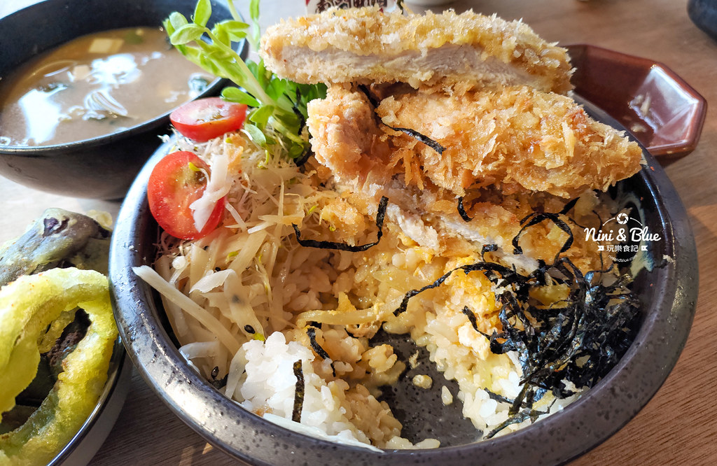信兵衛南門町目三代店.台中丼飯31