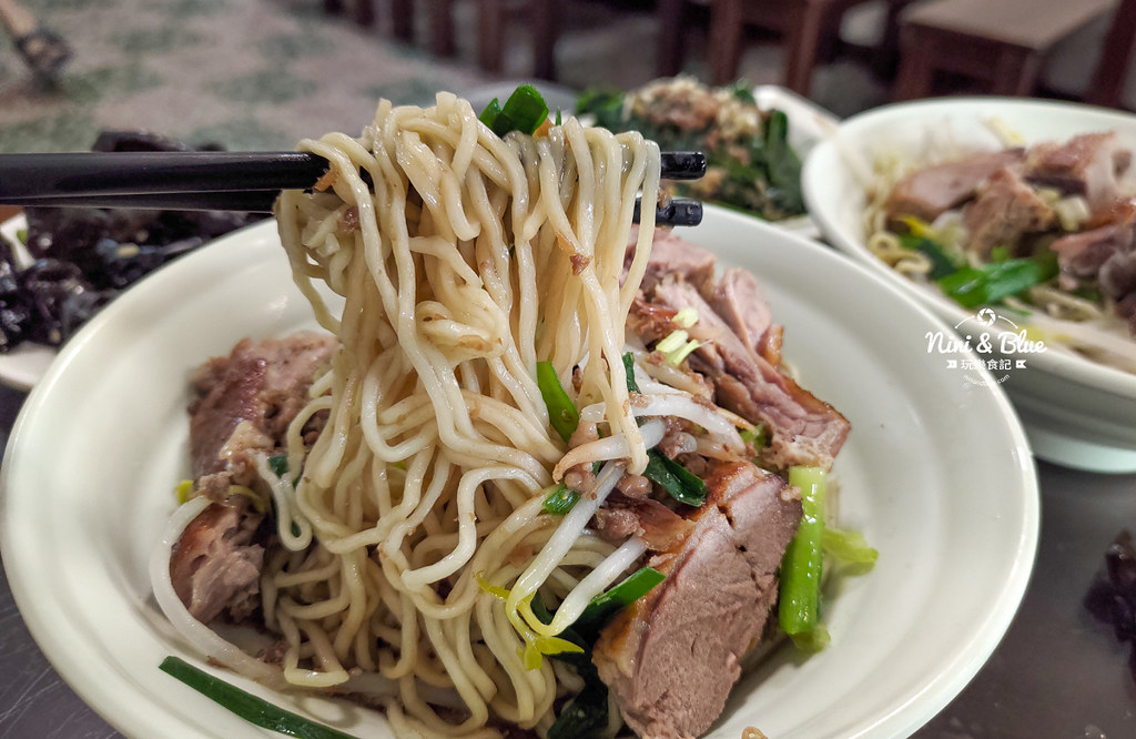 品鮮煙燻鴨.台中鴨肉麵0011 品鮮煙燻鴨.台中鴨肉麵0011