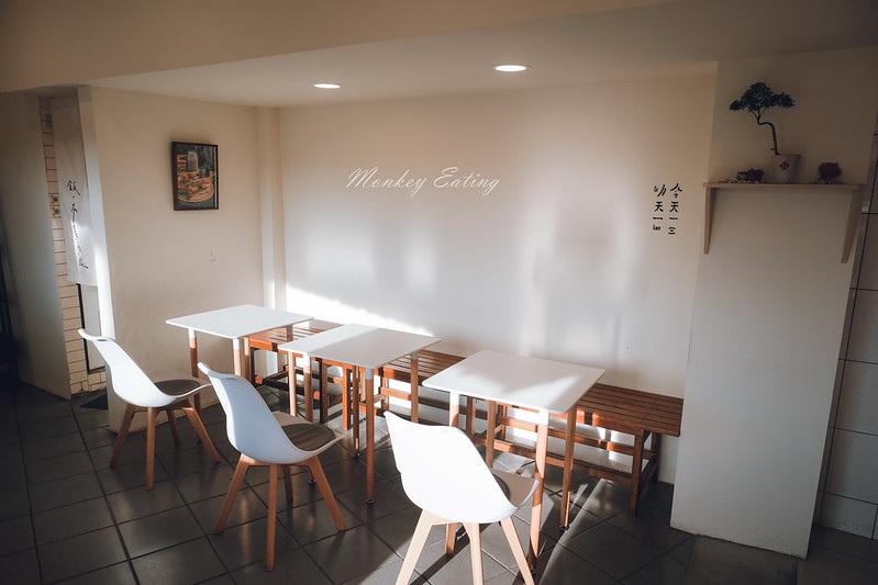 【台中豐原】飯不著痕跡│文青風格日式飯糰早午餐,早上吃的到炸蝦可樂餅,壽司飯糰餡料超飽滿,近豐原國中 @Nini and Blue 玩樂食記 DSCF3669