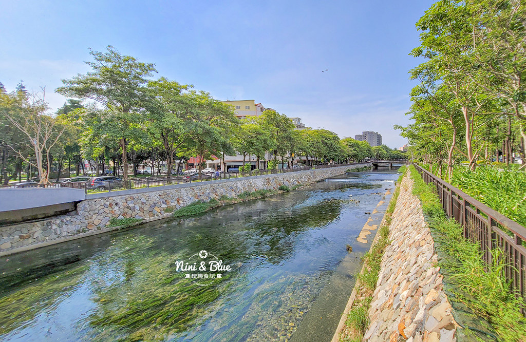 中興大學 綠川景點 愛麗絲夢之兔 03