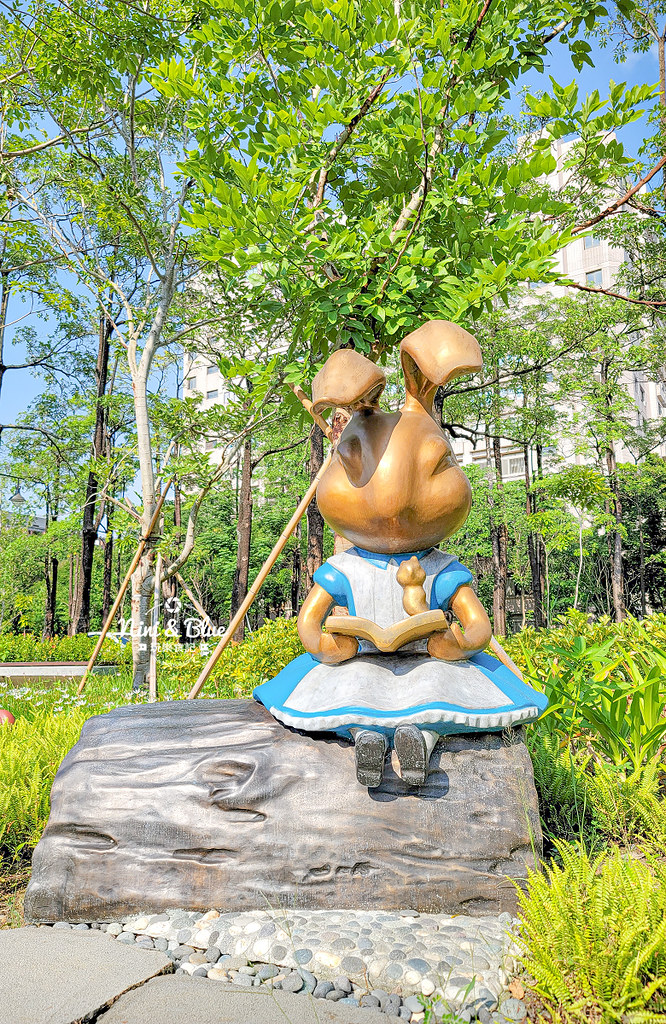 中興大學 綠川景點 愛麗絲夢之兔 06