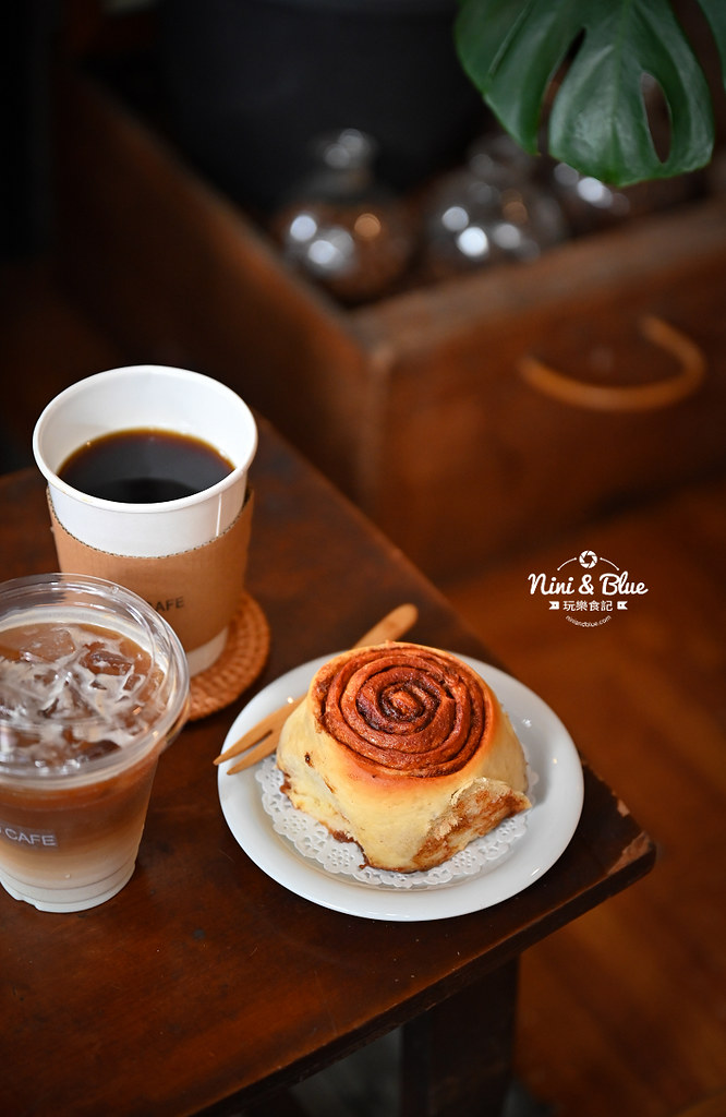 5J cafe 台中大里花市咖啡肉桂捲14