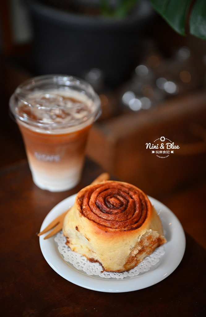 5J cafe 台中大里花市咖啡肉桂捲07