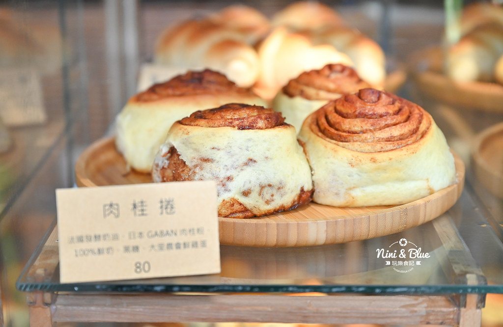 5J cafe 台中大里花市咖啡肉桂捲03