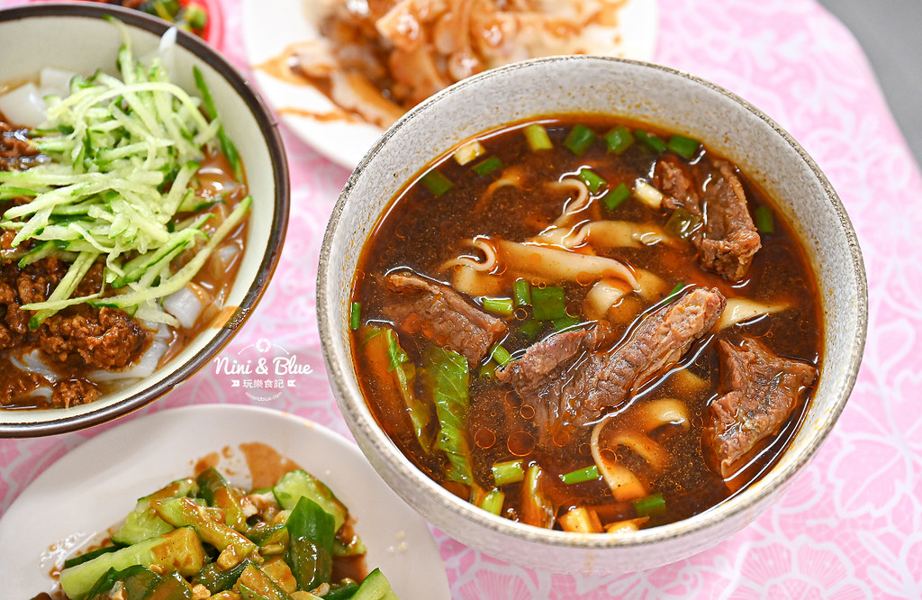 苗栗美食 九里香水餃牛肉麵館12