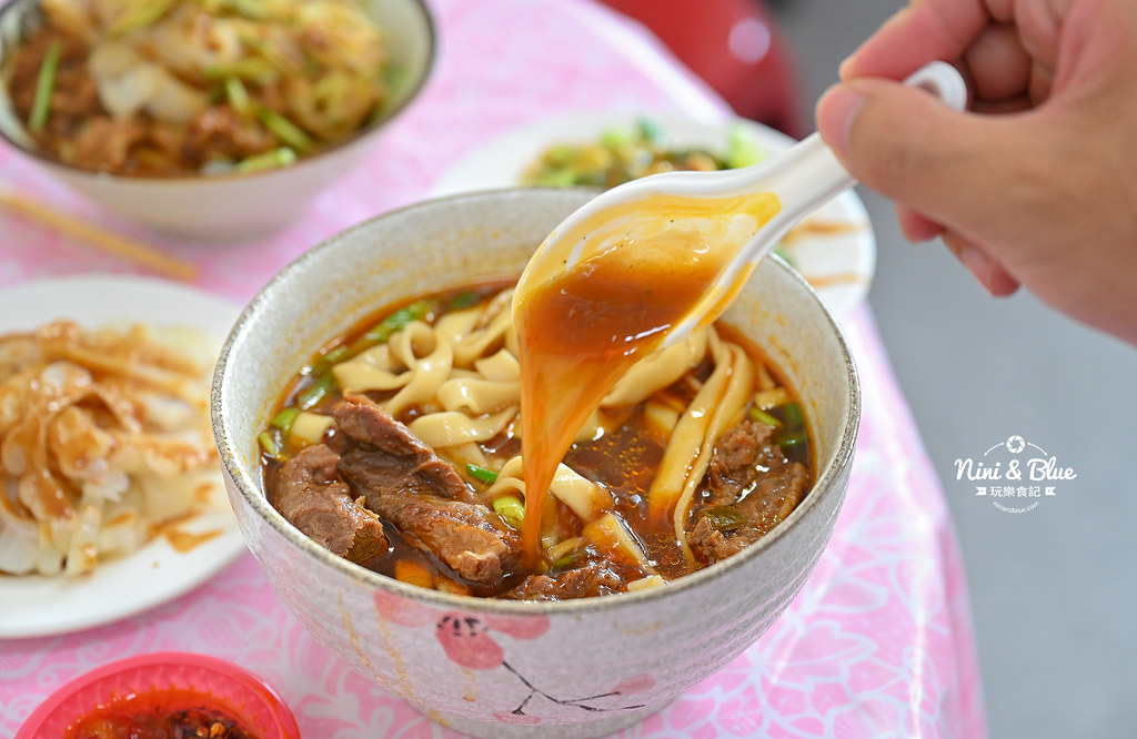 苗栗美食 九里香水餃牛肉麵館17