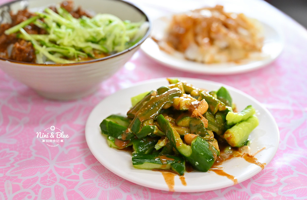 苗栗美食 九里香水餃牛肉麵館11