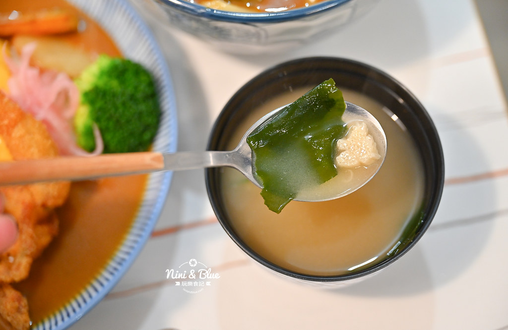 台中咖哩 倆月半 咖哩烏龍麵20