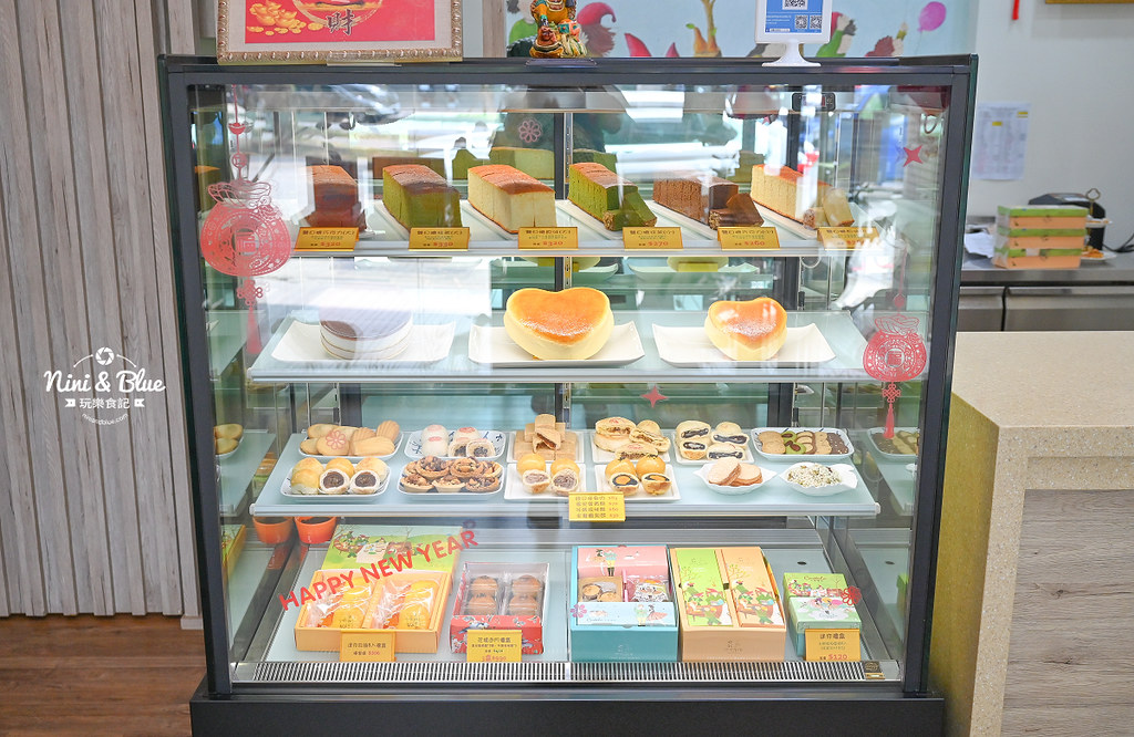 台中喜餅 彌月試吃 油飯 四月南風 卡斯提拉06