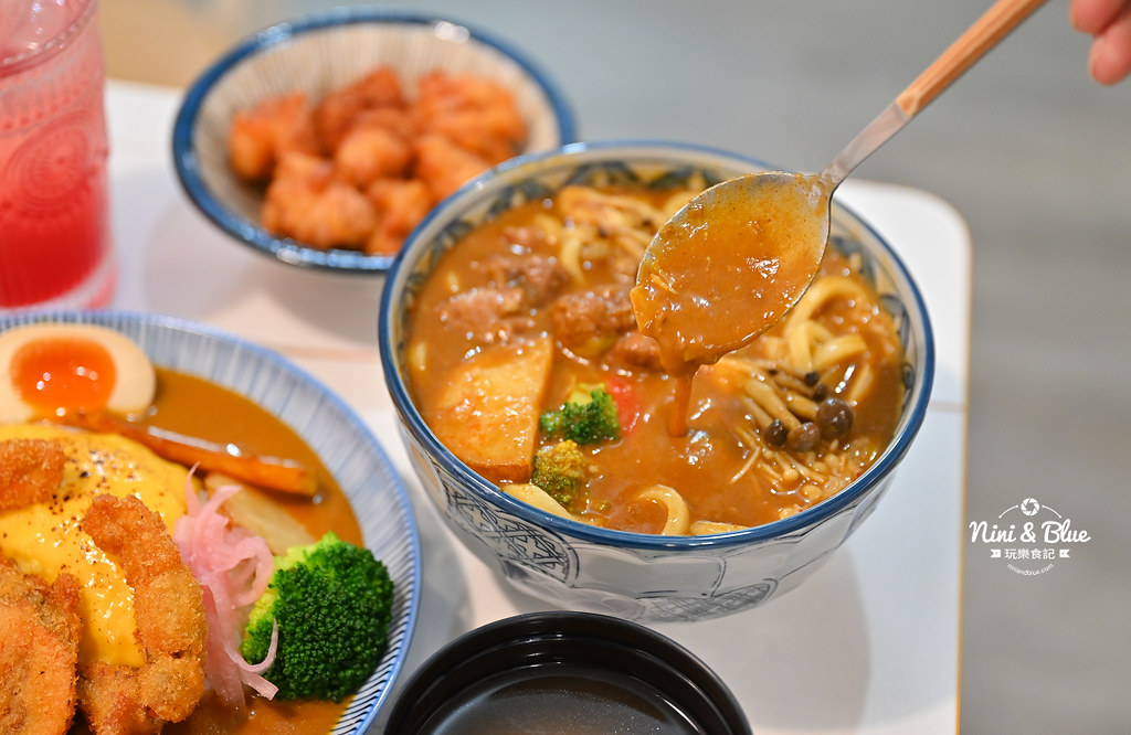 台中咖哩 倆月半 咖哩烏龍麵19