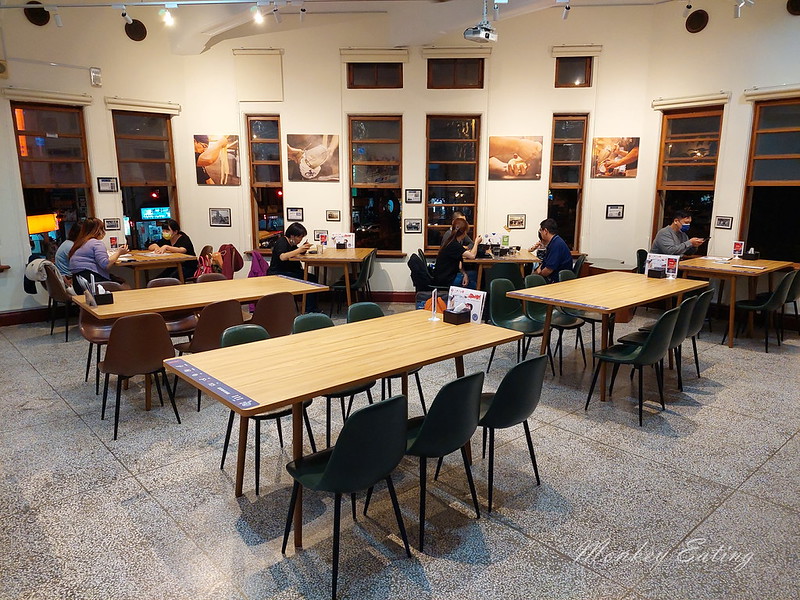 四國金子烏龍麵-豐原頂街店|老舊派出所變身烏龍派出所,有烏龍麵、咖哩飯定食、天婦羅~推薦炸豬排 @Nini and Blue 玩樂食記 20211029_181900