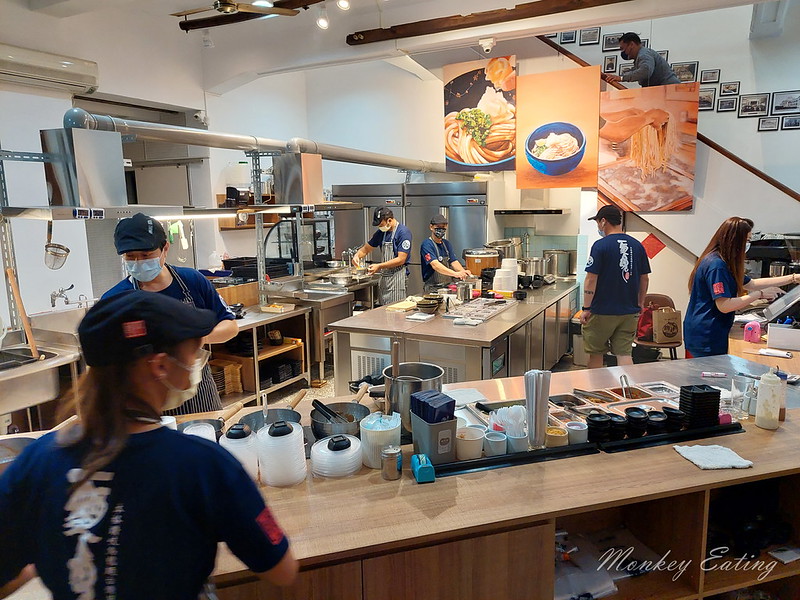 四國金子烏龍麵-豐原頂街店|老舊派出所變身烏龍派出所,有烏龍麵、咖哩飯定食、天婦羅~推薦炸豬排 @Nini and Blue 玩樂食記 20211029_181737