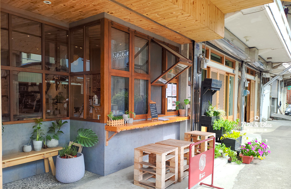 屋咖人咖啡館 苗栗頭份20