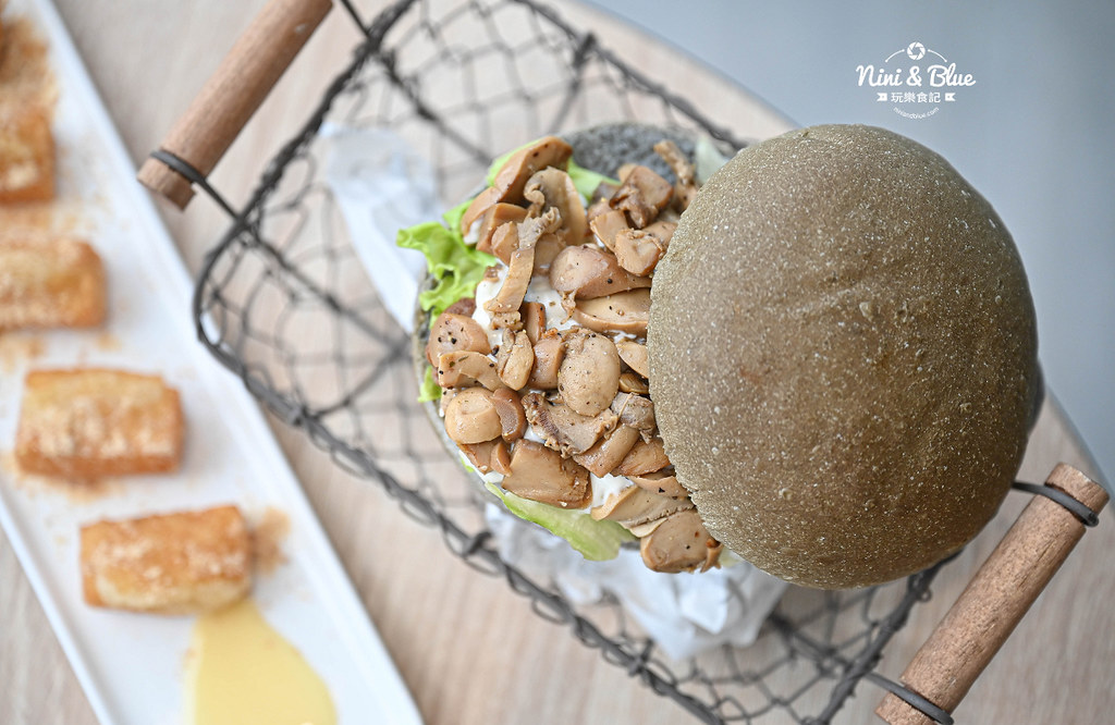 台中烏日高鐵美食 艾初早午餐 菜單20