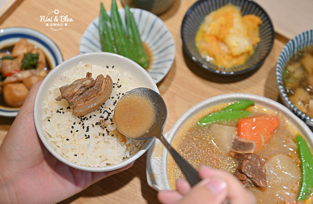 南投草屯美食咖啡 三月半菜單21