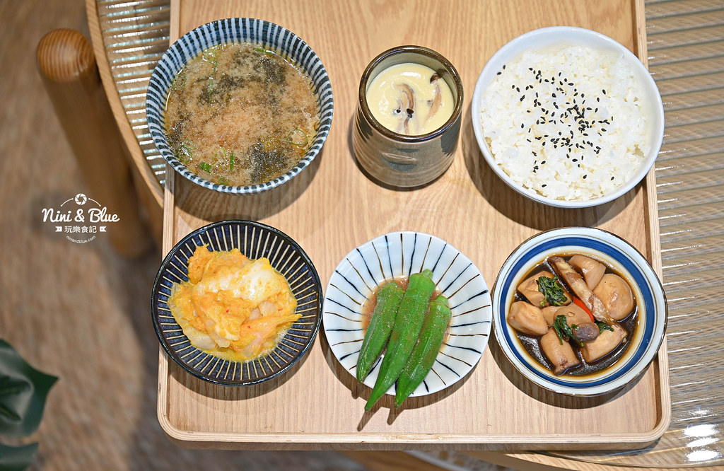 南投草屯美食咖啡 三月半菜單14