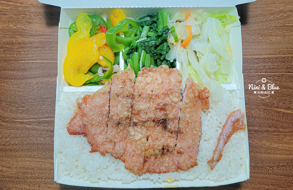 新藍天排骨飯 台中水湳美食便當08 新藍天排骨飯 台中水湳美食便當08