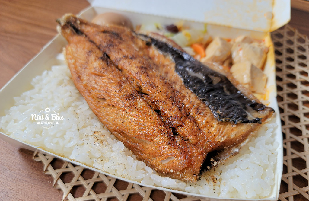 新藍天排骨飯 台中水湳美食便當05 新藍天排骨飯 台中水湳美食便當05