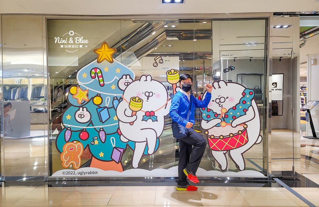 台中中友百貨耶誕 醜白兔 聖誕森林派對05